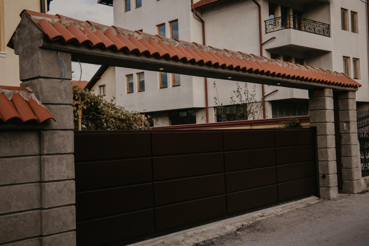 Aparthotel Saray&App SJJ Esterno foto
